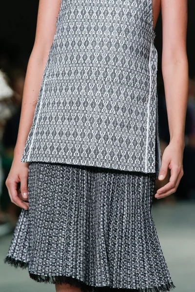 Look 42